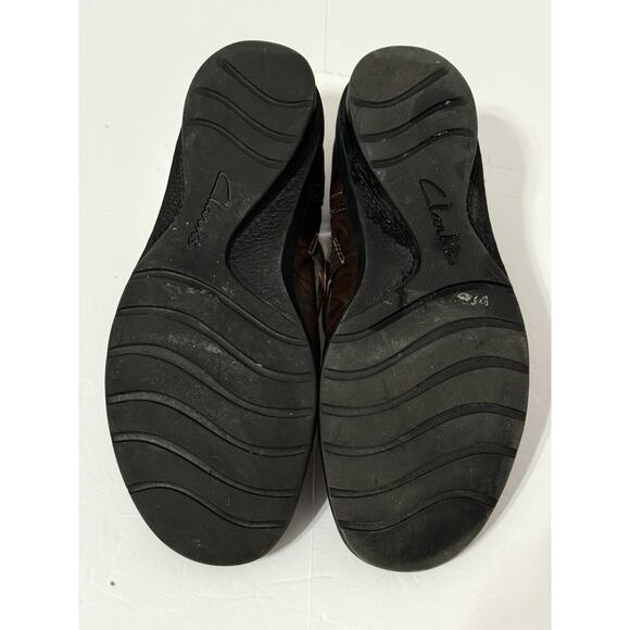 Clark Brown Mary Jane Shoes, Size 6 - Picture 6 of 7